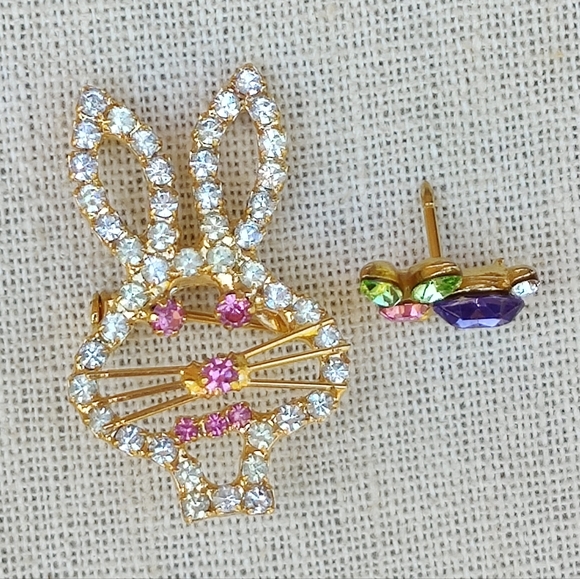 🐰 Vintage prong set rhinestone bunny brooch - Picture 3 of 6